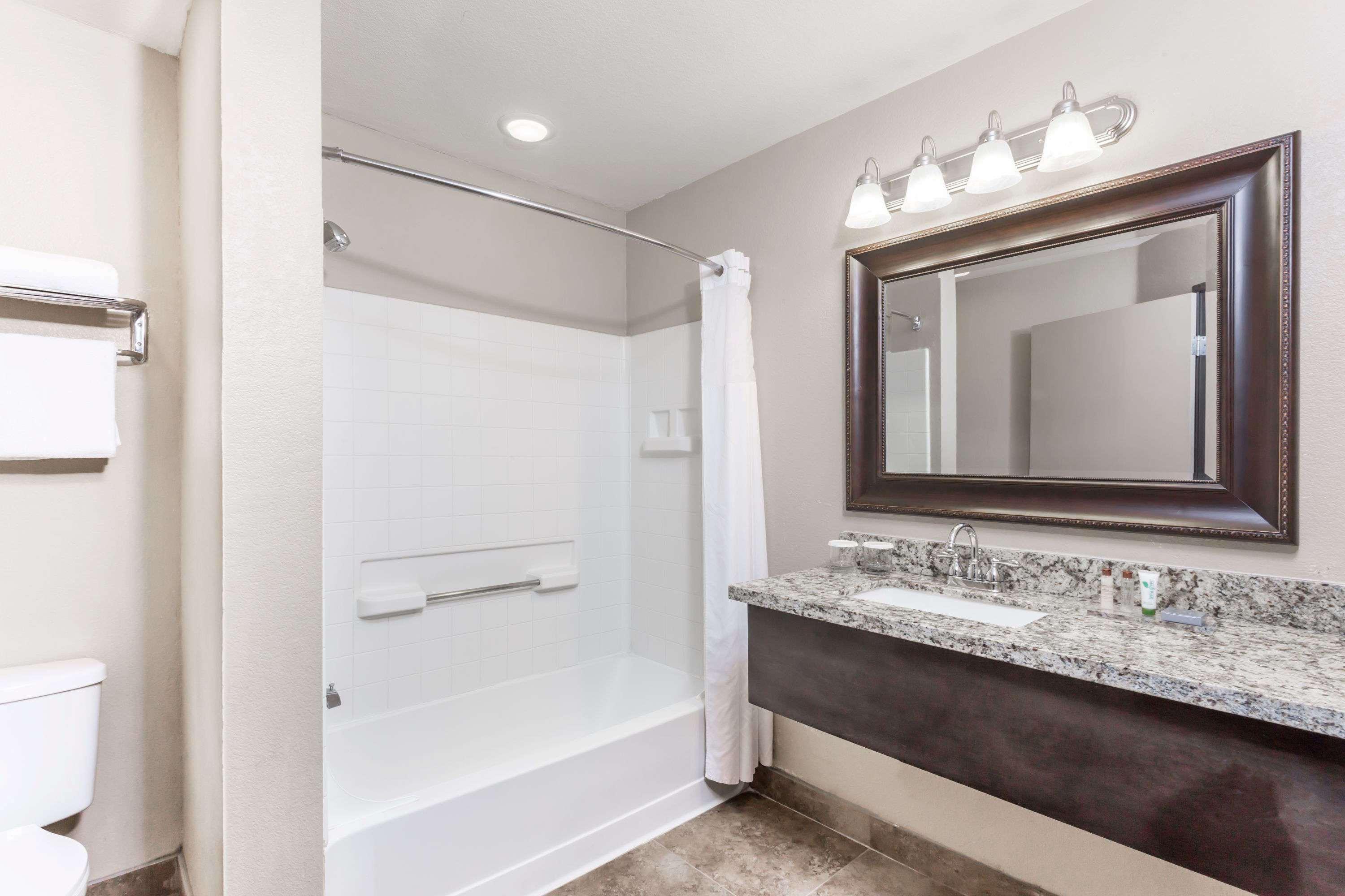 Hawthorn Suites By Wyndham Chandler Exterior photo